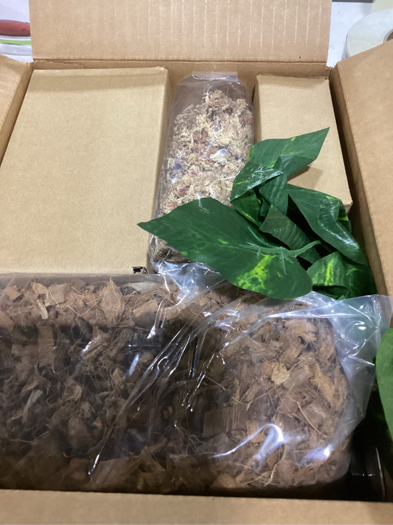 REPTILE AQUARIUM STUFF