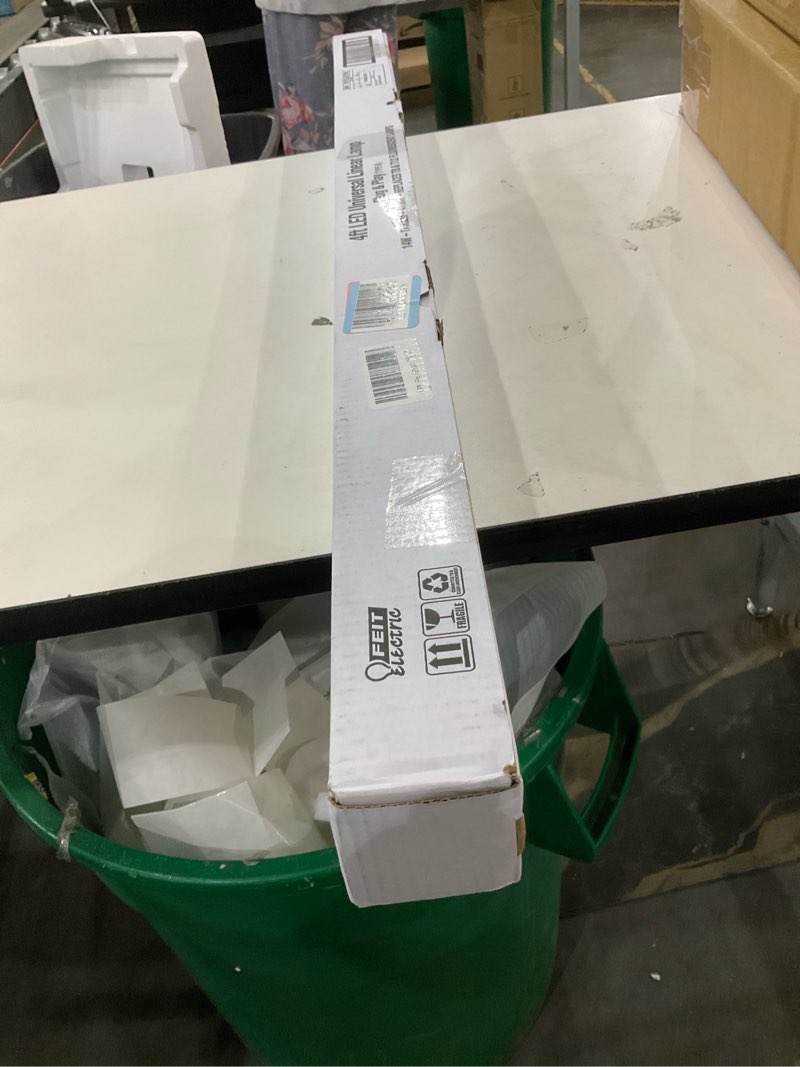 4ft LED Universal Linear Lamp •Plug & Play (YPA) 14W - 1750LM - 4100K - REPLACES T8 & T12 FLUORESCENT LAMPS