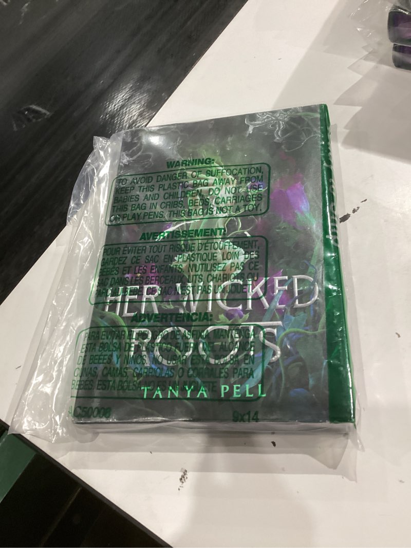 Condition photo showing Good Condition for Her Wicked Roots