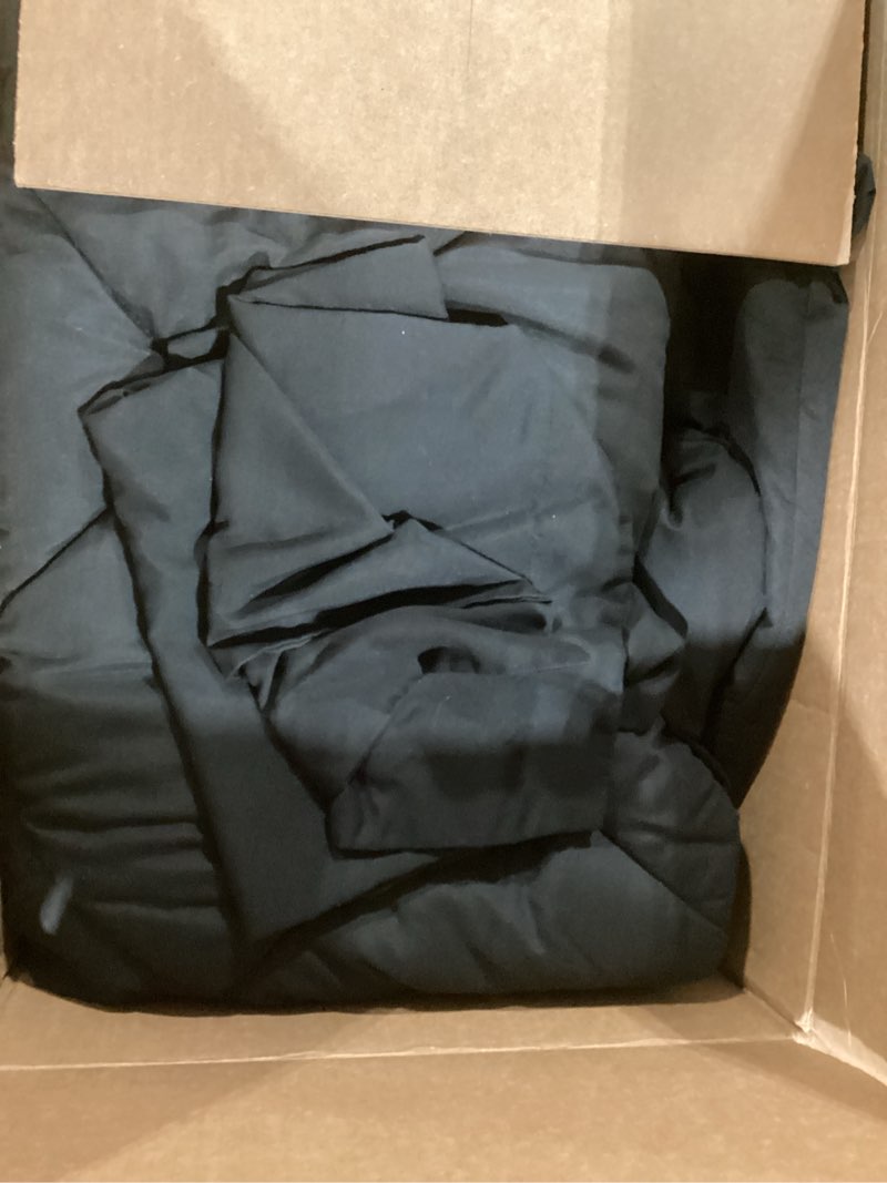 Condition photo showing Good Condition for Love's cabin King Size Comforter Set Black, 7 Pieces King Bed in a Bag, All Season Bedding Sets with 1 Comforter, 1 Flat Sheet, 1 Fitted Sheet, 2 Pillowcase and 2 Pillow Sham King Black