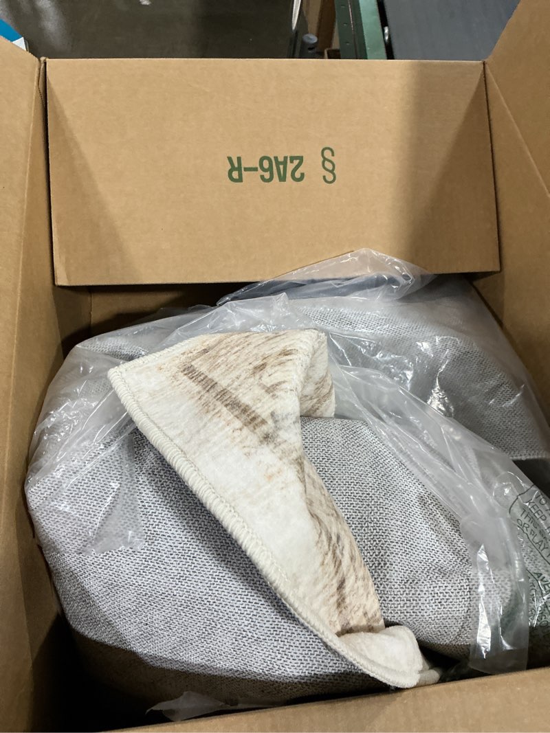 Condition photo showing Good Condition for (similar )area rug 3x5 beige washable indoor rug ultra plus 0.75 in thick pile solid non slip easy to clean non shedding indoor for living room bedroom kitchen dining room or hallway (3 x 5 beige) beige 3' x 5' (rectangular)