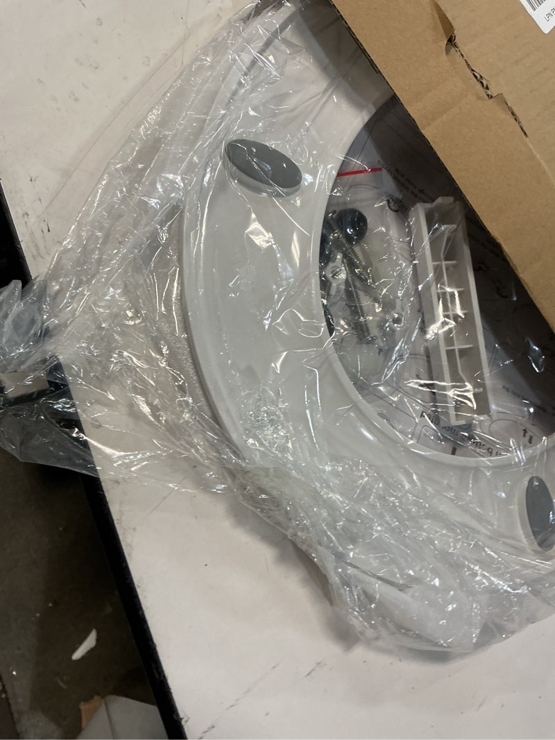 Condition photo showing New/Like New for 1m family toilet seat, patented slow close & quick releasing technology, anti-wiggling, easy to install and clean, standard round with toddler seat built in (1 piece)