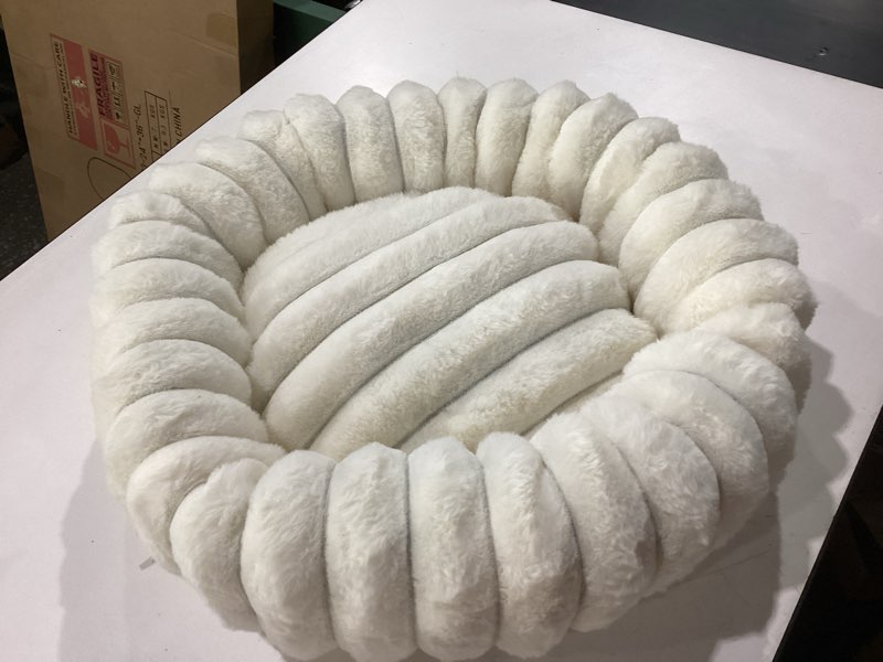 Condition photo showing New/Like New for donut dog and cat bed, luxurious comfortable faux rabbit fur pet beds, soft anti-anxiety calming puppy kitten bed with anti-slip bottom for small dogs & cats(20", white) white xs(20x20x6)