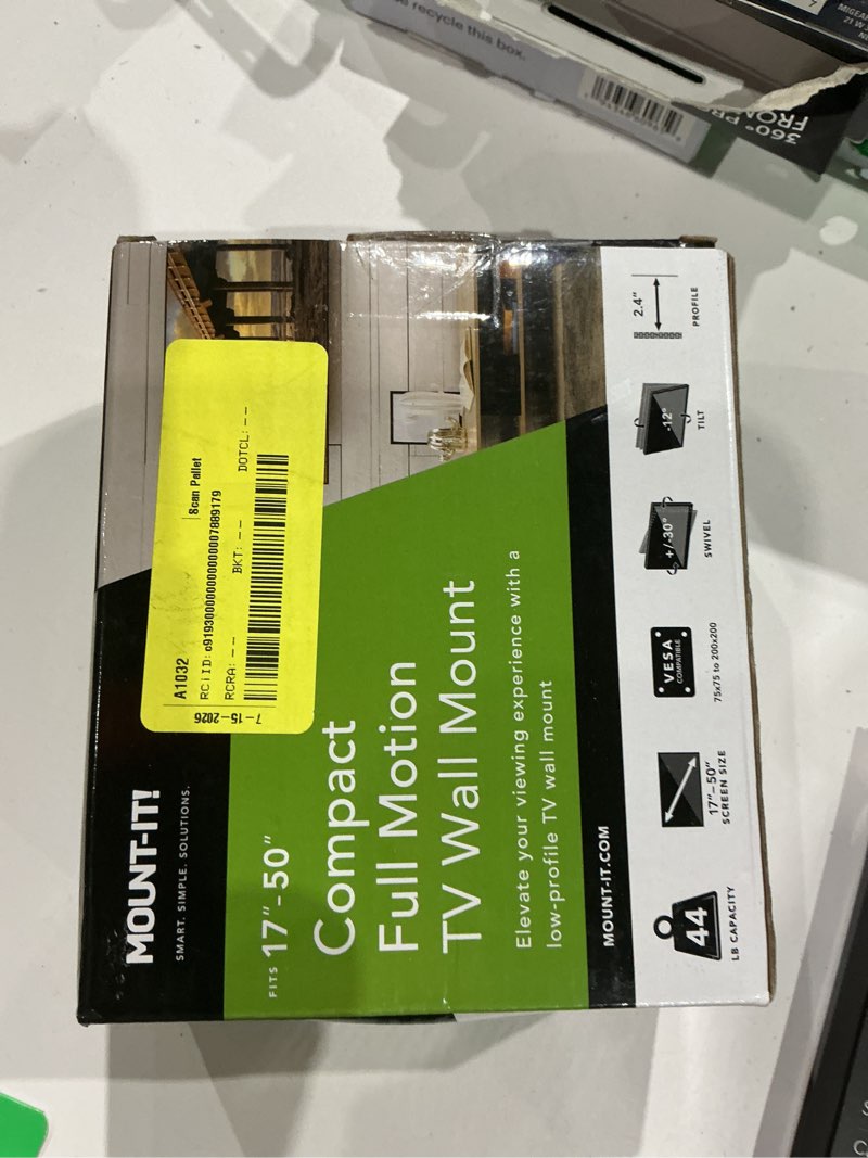 Condition photo showing Good Condition for compact full motion tv wall mount - for tvs up to 50 in.