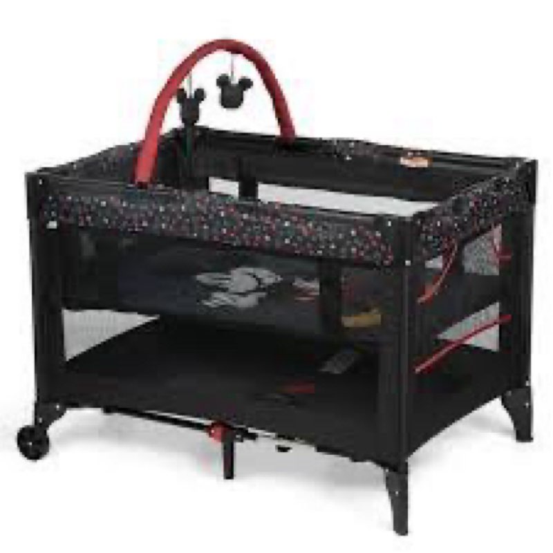 disney baby 3d ultra play yard with bassinet, toy bar & carry bag – modern mickey – portable baby playpen & travel crib