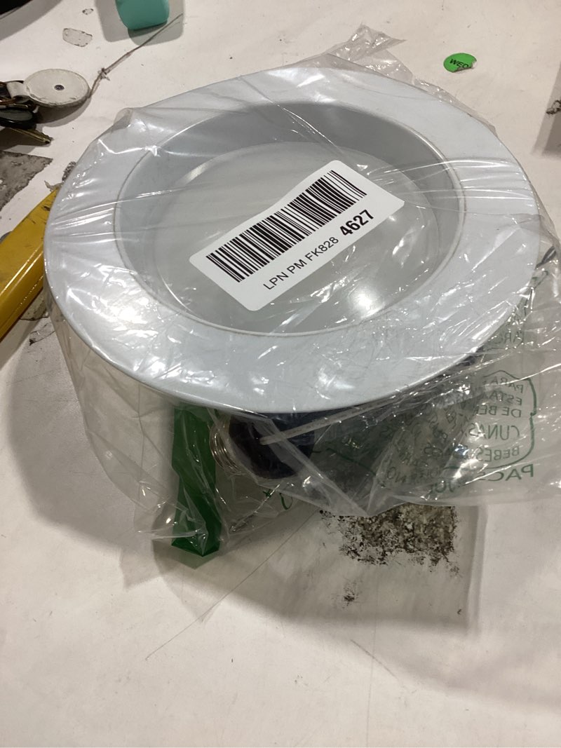 Condition photo showing Good Condition for feit ledr56ho/6wyca 5/6" 120-watt equivalent color select (2700/3000/3500/4000/5000) dimmable recessed downlight (1-pack) 44
