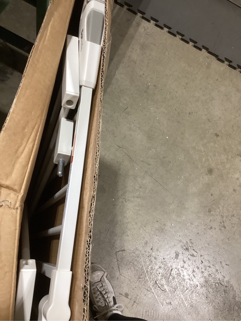 Condition photo showing Good Condition for babelio safety gate door fits for stairs, narrow and wide doorways with auto close, easy install, no drilling, pressure mounted for baby, child, pets, dog/puppy, 26''-40'', white white 30"tall 26"-40" wide