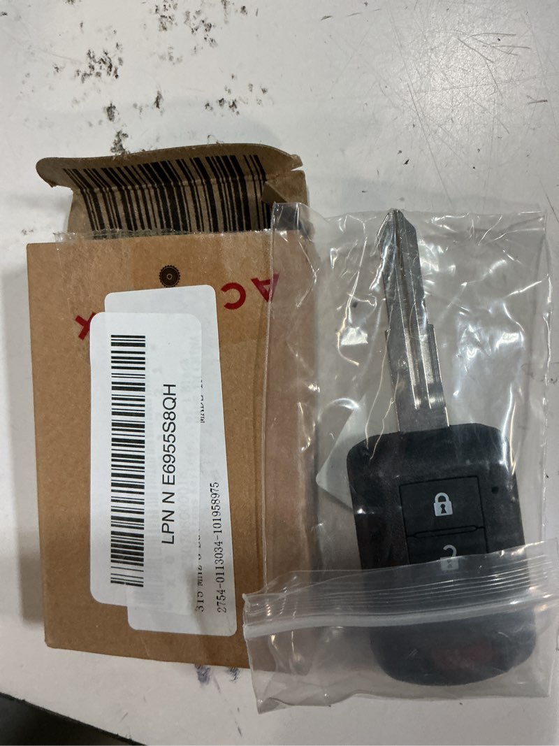 Condition photo showing New/Like New for acropix 315 mhz 3 buttons keyless entry remote key fob fit for mitsubishi outlander 2016-2019 oucj166n - pack of 1 black
