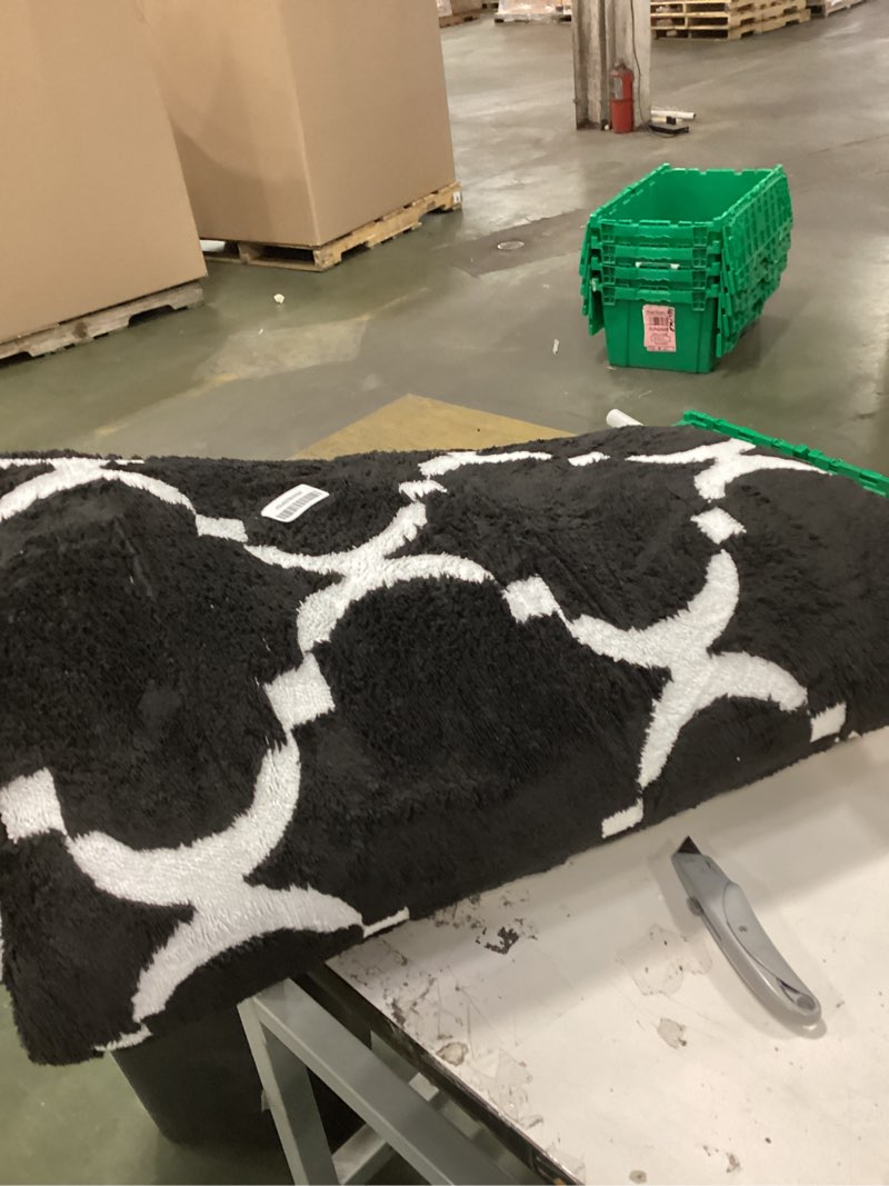 SAFAVIEH Dhurries Collection 3' x 5' Black/Ivory DHU623A Handmade Flatweave Premium Wool Area Rug