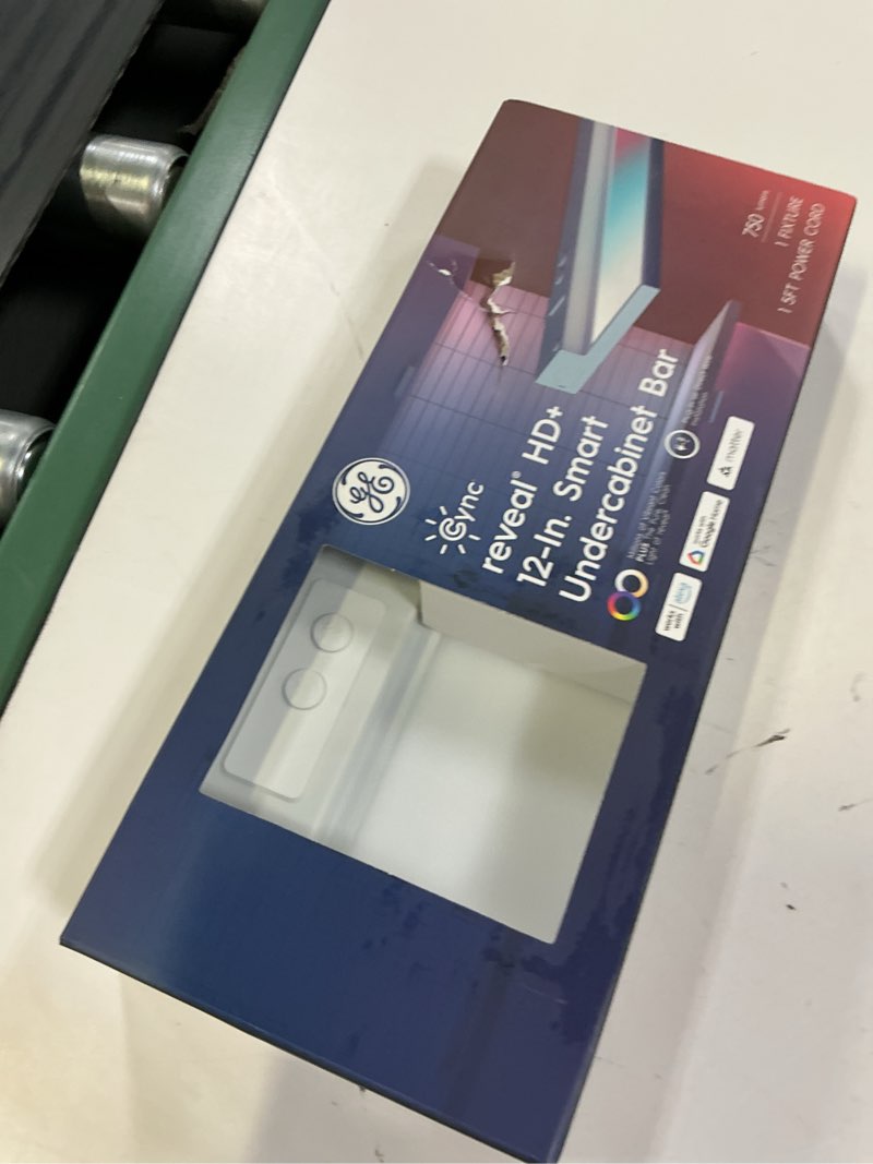 Condition photo showing New/Like New for ge 12" undercabinet light fixture