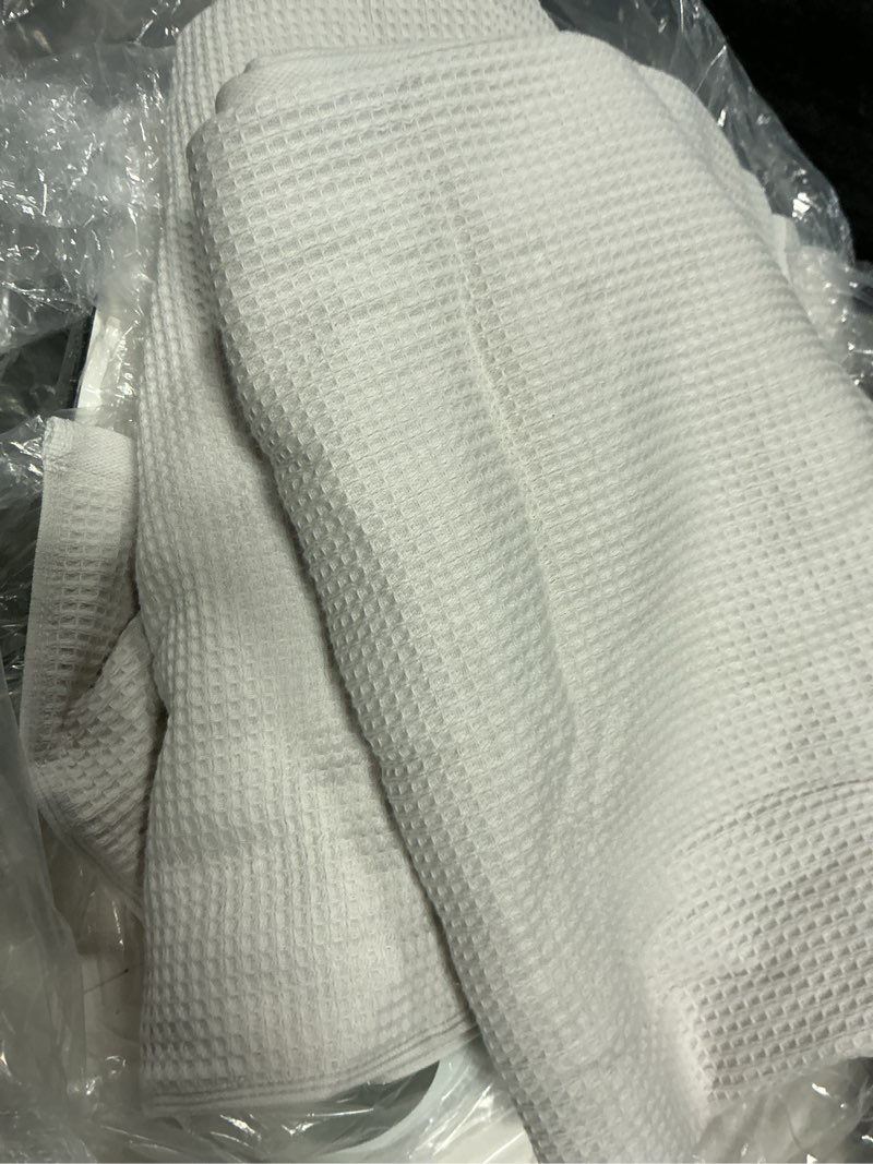 Condition photo showing Good Condition for waffle terry bath towel (set of 2), one size, silver