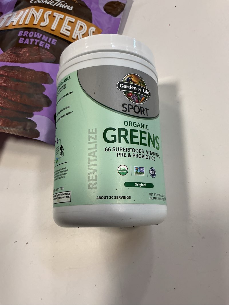 Condition photo showing New/Like New for (Best by 12/2025) Garden of Life Sport Nutrition Greens and Superfoods Powder for Women and Men - Unflavored, Organic Blend - Spirulina, Fruit, Vitamins, Pre & Probiotics, Mushrooms, Athletic Supplements, 30 Servings Unflavored 8.99 Ounce (Pack of 1)