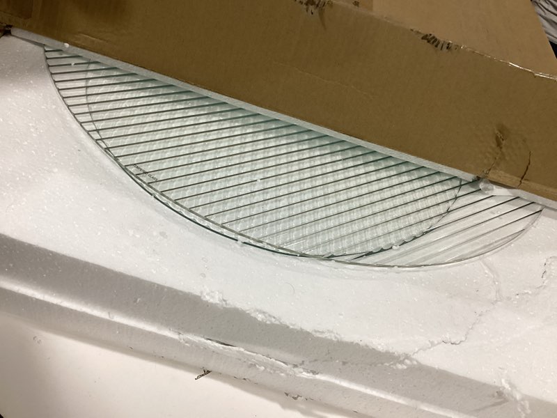 Condition photo showing Good Condition for aboxoo Nesting Coffee Table Set of 2, Small Round Glass Nesting Tables for Living Room Bedroom, Accent Tea Table with Gold Metal Frame Modern Industrial Simple Gold-new Glass