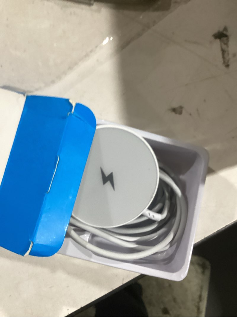 Condition photo showing Good Condition for [apple mfi certified]magnetic wireless charger apple mag safe charger,15w 6ft fast wireless charging pad for apple iphone 16 pro max/16 pro/16 plus/15 pro max/14/13/12/airpods3/2/pro/pro2,charging pad