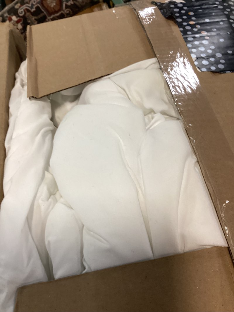 Condition photo showing As Is for weigelia king size comforter set soft microfiber 3 piece comforters set for men, women and girls white lightweight alternative comforter for all season (1 comforter, 2 pillowcases) king white