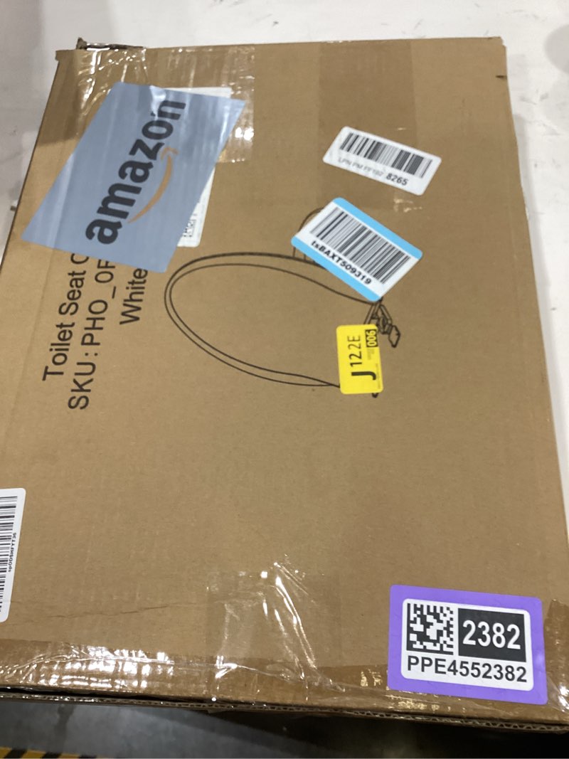 Condition photo showing New/Like New for Toilet seat