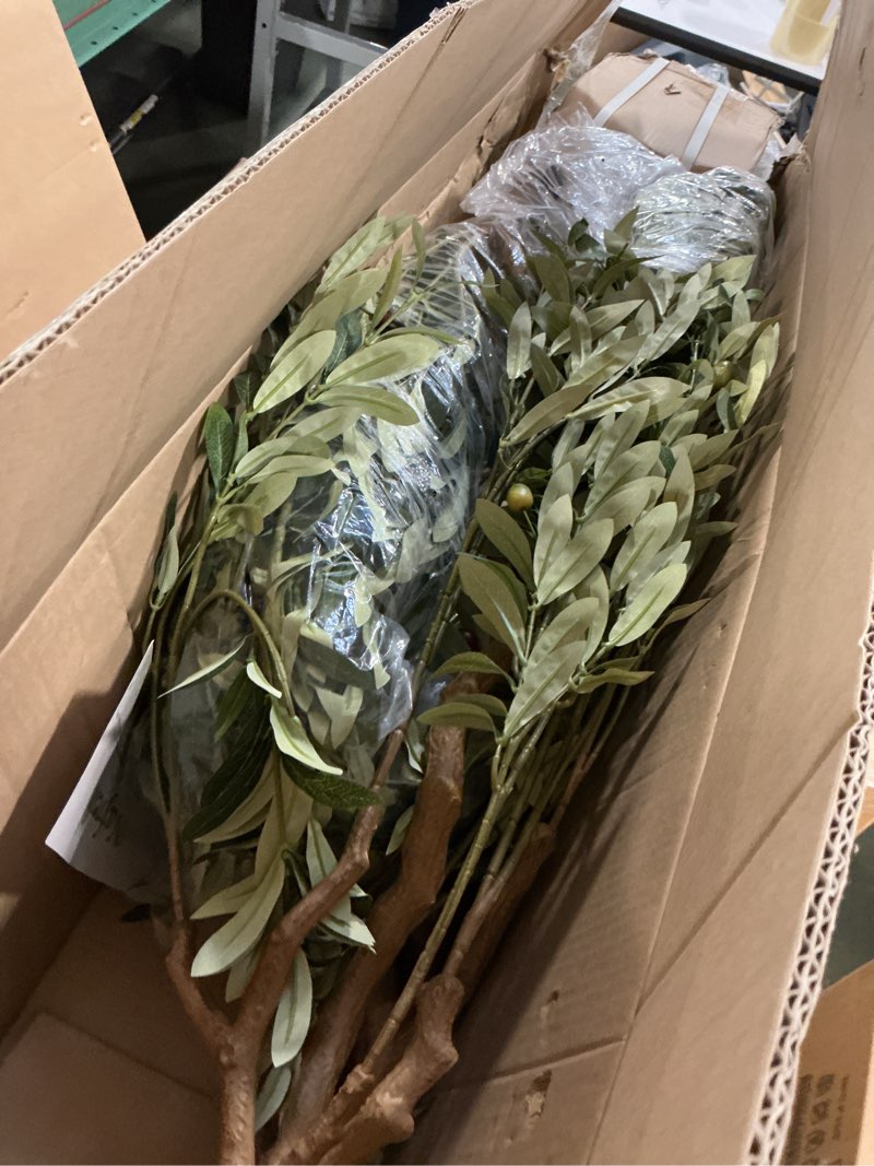 https://lotting-media.assets.bidfta.com/lotting_d80cd737-42bf-4d45-83cd-765ee5c287bf