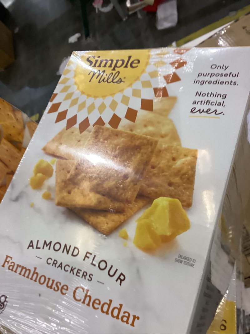 Simple Mills Almond Flour Crackers, Farmhouse Cheddar - Gluten Free, Healthy Snacks, 4.25 Ounce (Pac