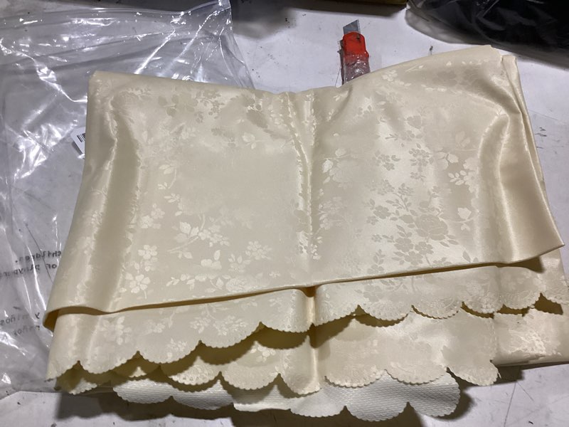 Condition photo showing Good Condition for romanstile rectangle vinyl tablecloth,100% waterproof heavy duty oil spill proof stain resistant plastic pu table cover with flannel backing for kitchen, dining (rose beige, 54 x 78) rose beige 78" x 54" (rectangular)