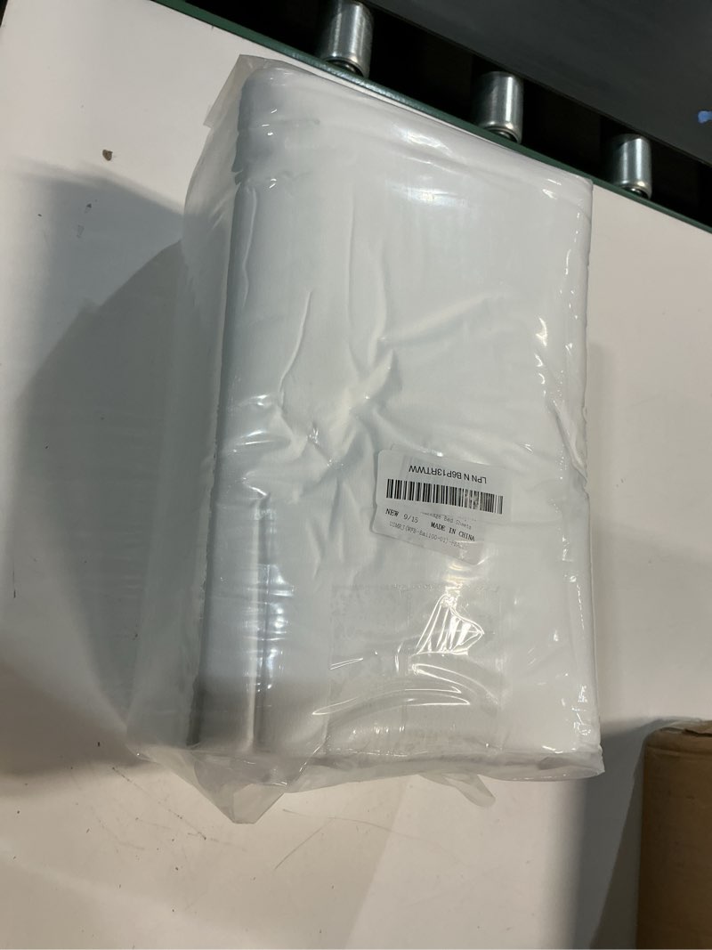 Condition photo showing New/Like New for mrj white 100pcs 31''×71'' disposable massage bed sheets with breathable non-woven massage table covers bed table sheet for spa,salon,tatto,travel 100pcs white