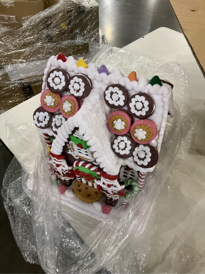 Kurt S. Adler 9.5 Inch Battery Operated LED Gingerbread Cookie House