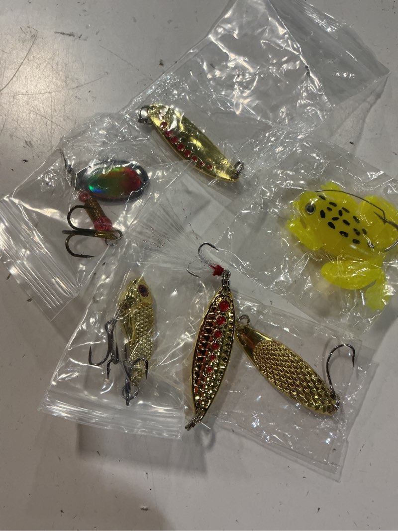 Condition photo showing Good Condition for spoon metal fishing lure 10g 5.3cm gold /silver spoon lure hook lure fake baits