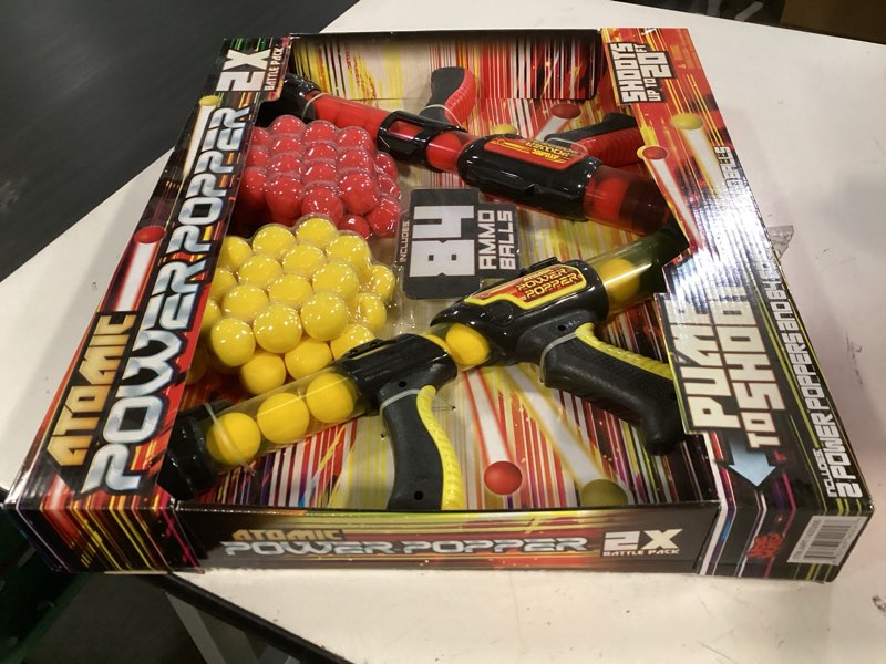 Condition photo showing New/Like New for hog wild atomic power popper launcher battle pack with 84 sponge balls