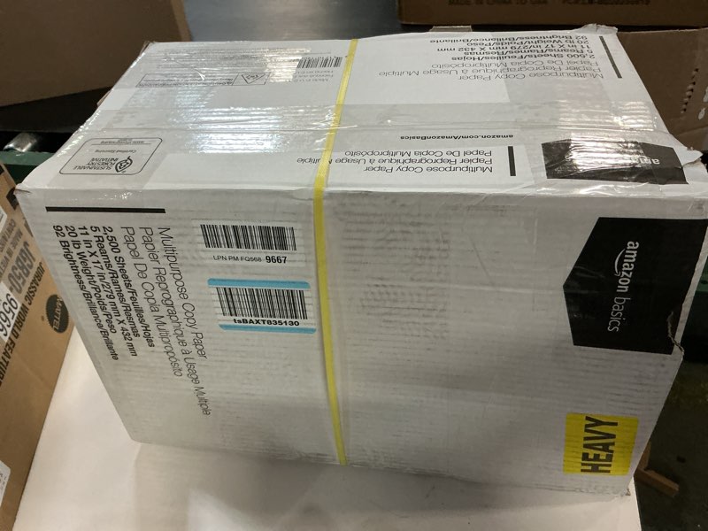 Condition photo showing New/Like New for Amazon Basics Multipurpose Copy Printer Paper, 20 lb, 11 x 17 Inches, 5 Reams (2,500 Sheets), 92 Bright White 5 Reams | 2500 Sheets Ledger (11x17)