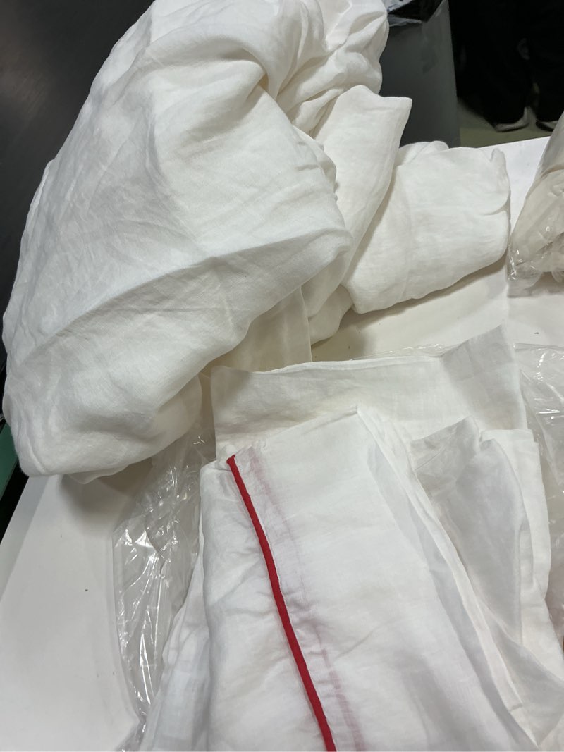 Condition photo showing Good Condition for quince linen piped flat sheet set 4 pieces queen white cherry