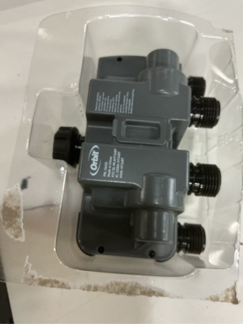Condition photo showing Good Condition for b-hyve xd bluetooth 4-outlet hose faucet timer