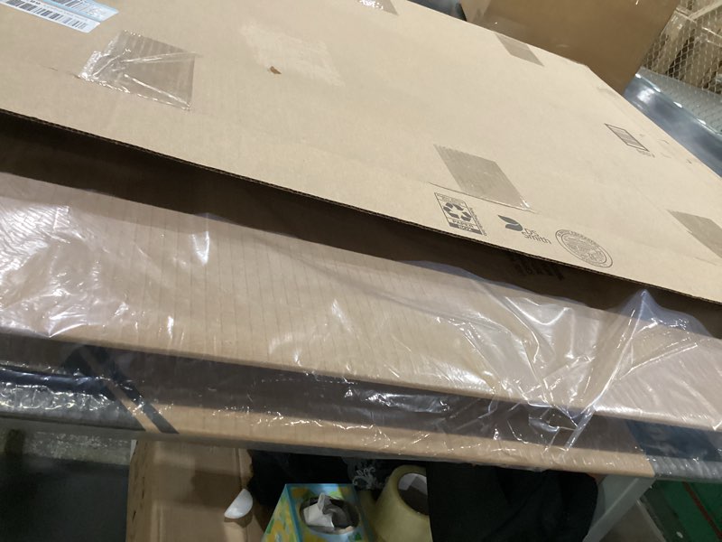 Condition photo showing Good Condition for Chell 36" x 48" Large Trifold Poster Board, 2 Pack, White Corrugated Project Boards for Science Fair, School Projects, Event Displays and Business Presentations