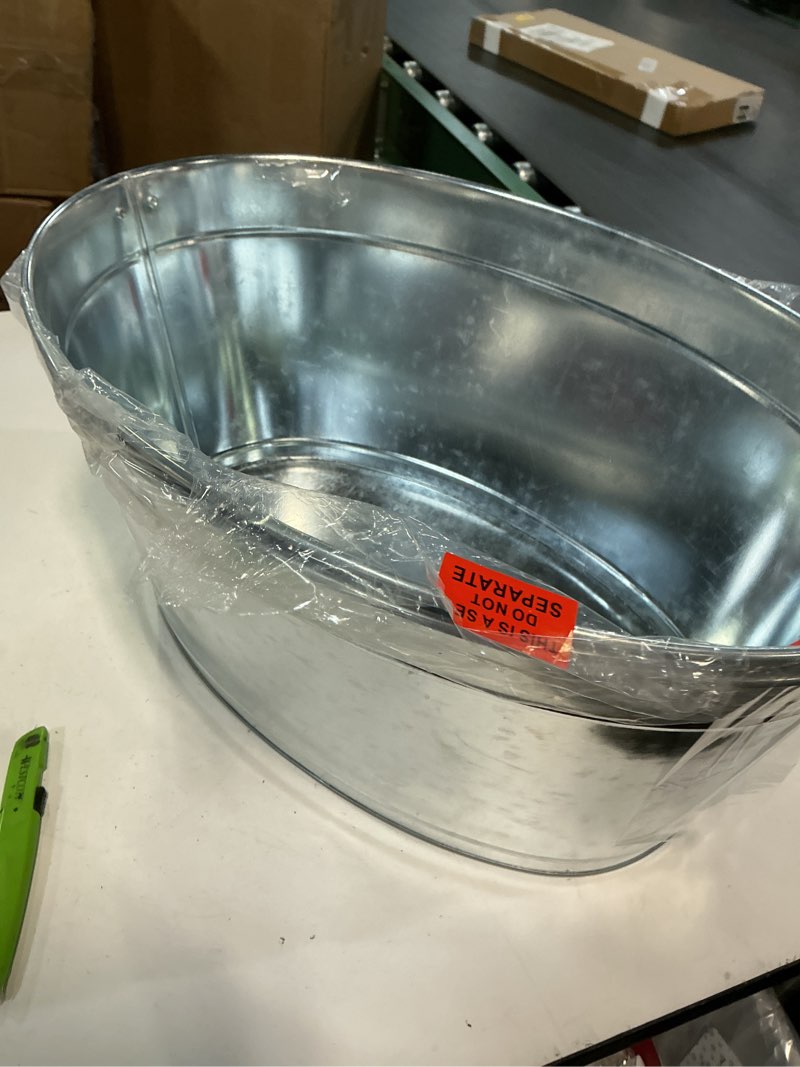 Condition photo showing New/Like New for true galvanized tub, large ice buckets for parties, beverage cooler for beer, wine, soda, bottled water, rustic beverage tub, drink bucket for indoor & outdoor party, 6.3 gal (23.8 liters), set of 1 galvanized ice bucket