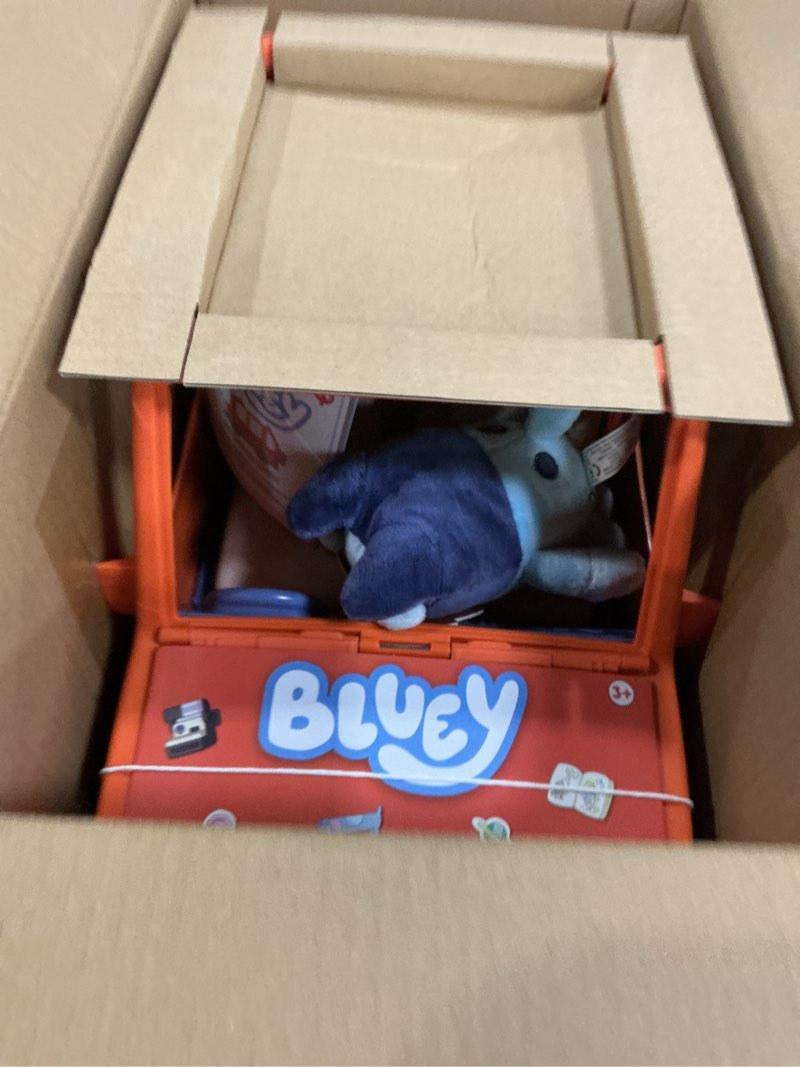 Condition photo showing Good Condition for bluey big heeler 4wd and family toddler toy car, bingo and chilli plush buddies, opening hood storage, bluey car toys for kids 3+, amazon exclusive bluey big heeler - amazon exclusive