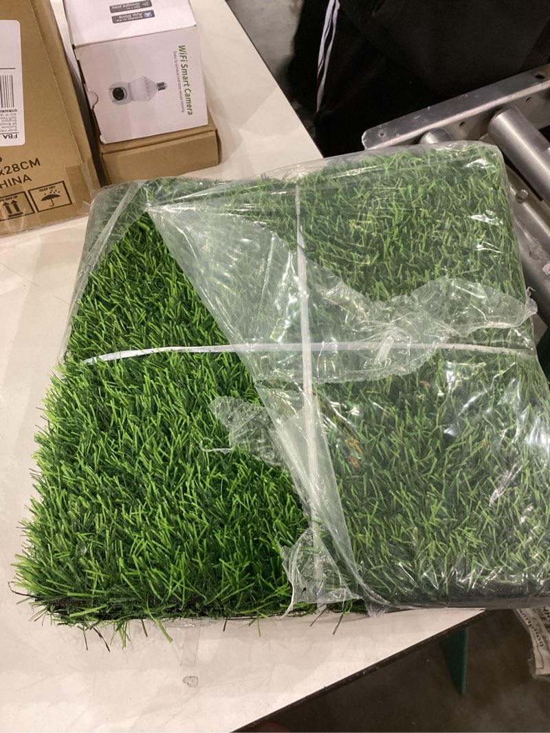 TURSTIN 12 Pieces Artificial Grass Mat Square 12 x 12 Inch Fake Turf Patch Indoor Outdoor Garden Law