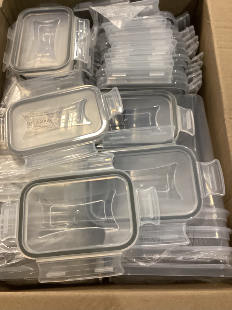 Condition photo showing Good Condition for plastic food storage set
