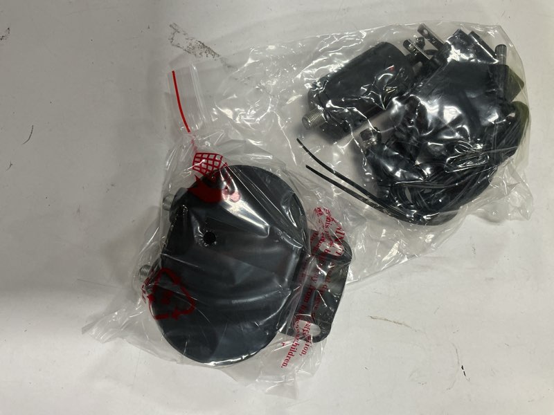 Condition photo showing Good Condition for onn indoor/outdoor antenna amplifier signal booster