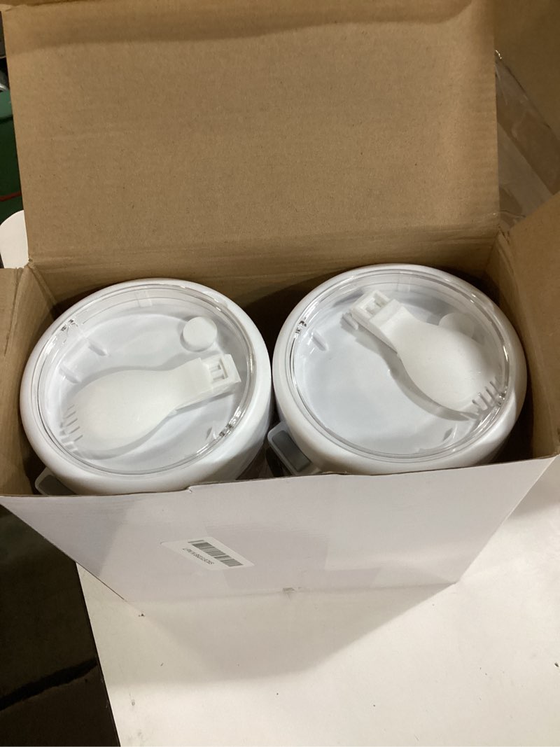 Condition photo showing Good Condition for 4 Pcs Overnight Oats Container with Lids and Spoons, 20 oz Plastic Overnight Oats Jars Large Capacity Airtight Yogurt Container for Milk, Fruit, Cereal and Salad Storage (White)