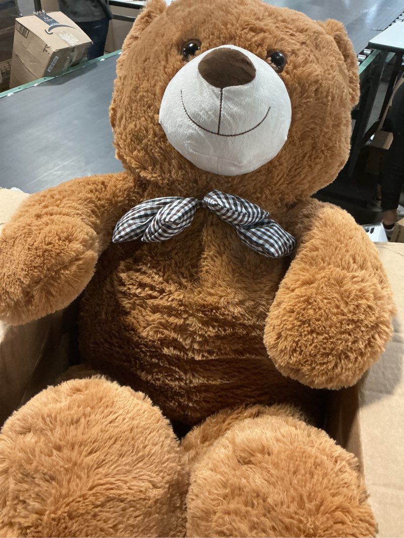 Condition photo showing Good Condition for MaoGoLan Giant Brown Teddy Bear 4 Feet,Adorable and Cuddly Big Bear Stuffed Animal 47", Classic Teddy Bear Plush Gift Decoration for Baby Shower,Party,Birthday,Valentines Day Dark Brown 47 inches
