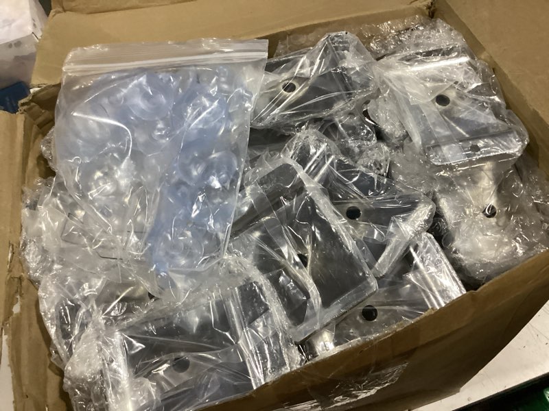 Condition photo showing Good Condition for zonon 24 pcs 12 inch slatwall shelf bracket heavy duty slatwall shelves display hooks hangers paneling accessories for panel retail shop garage room storage organizer exhibition(silver)