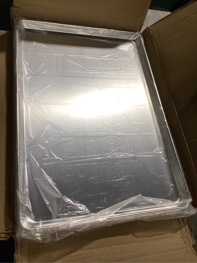 Condition photo showing New/Like New for last confection 18" x 26" commercial grade baking sheet pans, 4 pack - aluminum full-size rimmed cookie sheet trays