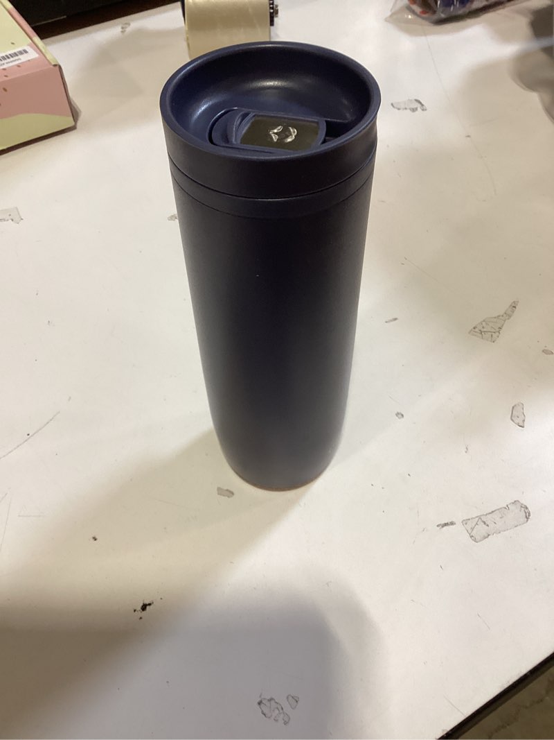 Condition photo showing Good Condition for ello magnet 18oz stainless steel shadow 18 ounces