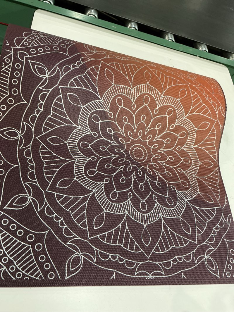Condition photo showing Good Condition for Gaiam Yoga Mat - Premium 6mm Print Extra Thick Non Slip Exercise & Fitness Mat for All Types of Yoga, Pilates & Floor Workouts (68"L x 24"W x 6mm Thick) Metallic Sunset