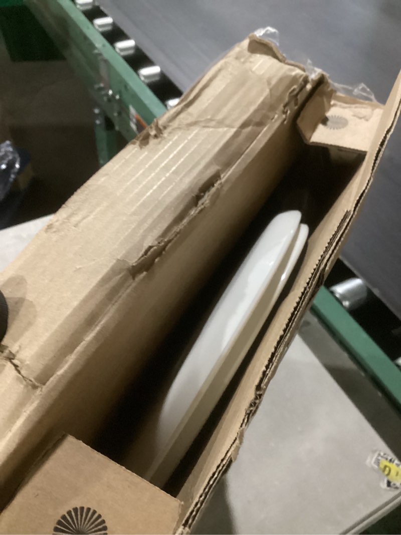 Condition photo showing Good Condition for Bemis 7300SLEC Slow Close Toilet Seat, Easy Clean Hinges and Durable Plastic Seat, Made in USA, Elongated, White