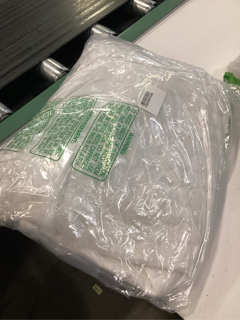 Condition photo showing Good Condition for ohgeni 100% waterproof mattress protector,twin size mattress soft pad,pet hair & bedwetting resistant,cooling breathable fitted sheets,washable bed cover,non-slip deep pocket,noiseless for kids rooms 1- white twin