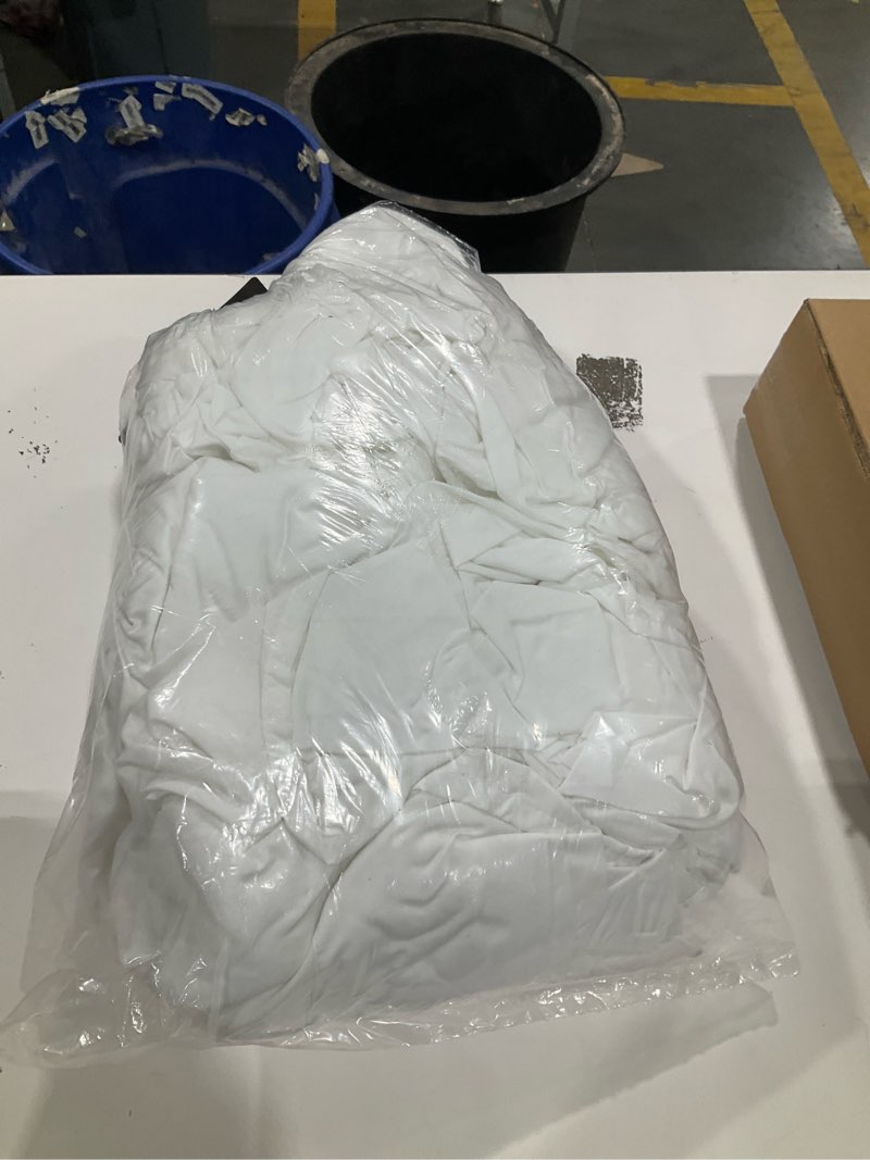 Condition photo showing Good Condition for mellanni king sheets set - 4 pc iconic collection bedding - hotel luxury, extra soft, cooling bed sheets - wrinkle, fade, stain resistant (king, white) 1102 white king