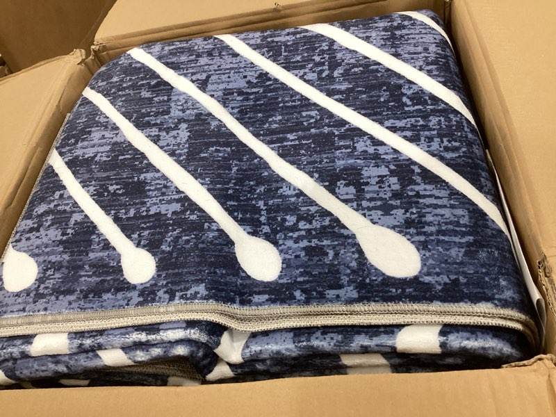 Condition photo showing Good Condition for royhome area rug 9x12 living room rug non slip modern bedroom stain resistant dining room throw rug geometric area rug low pile untra soft contemporary accent carpet for home office, navy navy 9' x 12' (rectangular)