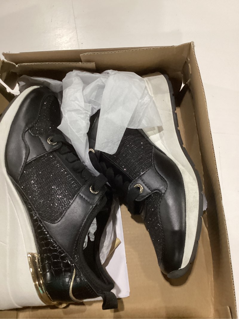 Condition photo showing As Is for ALDO Womens Kourtt 6.5 Black