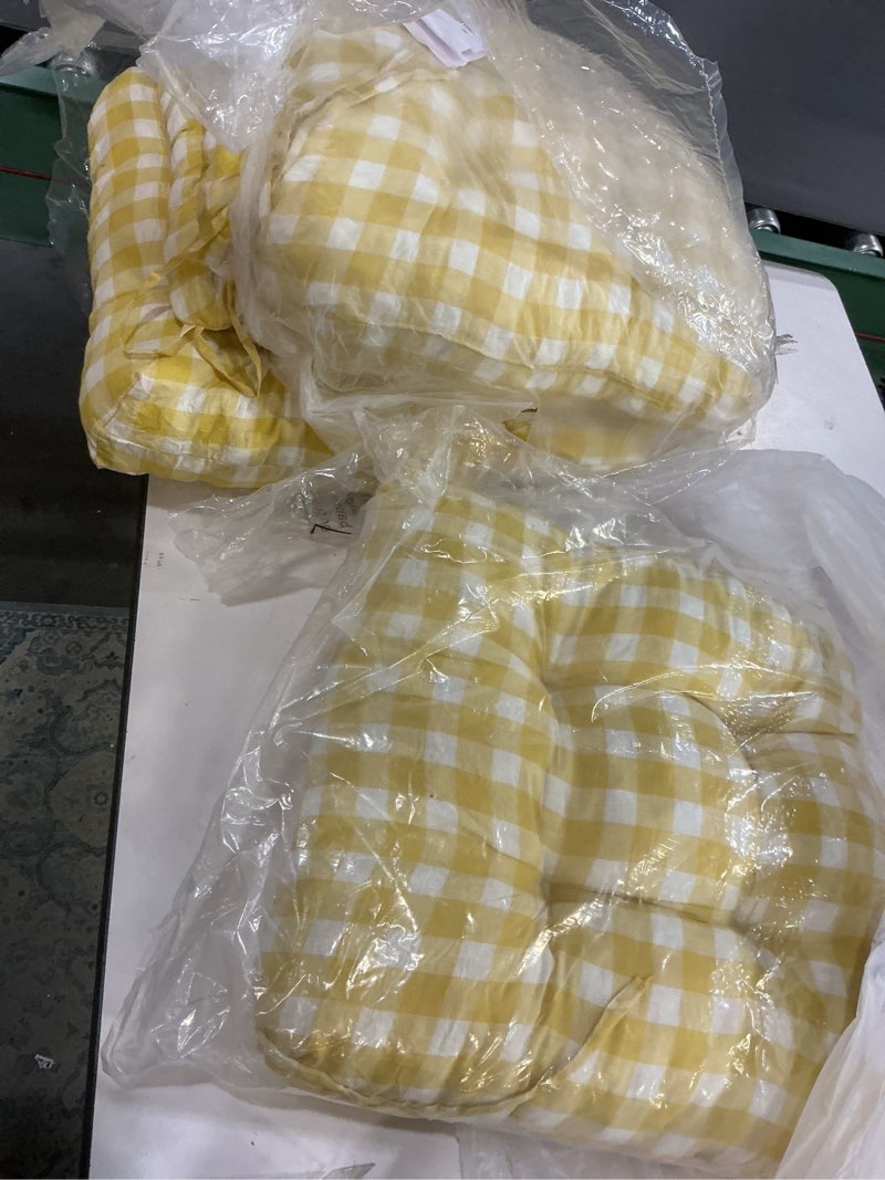 Condition photo showing New/Like New for Geetery 4 Pack Chair Cushions for Dining Chairs, 16" x 15" Lemon Yellow Kitchen Chair Cushions with Ties Buffalo Plaid Soft Comfy Seat Pads for Home Office Living Room Outdoor Indoor Yellow,white 4