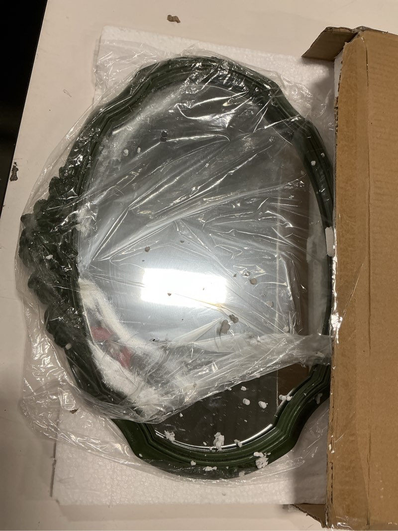 Condition photo showing Good Condition for 15x10.5 mirror green 