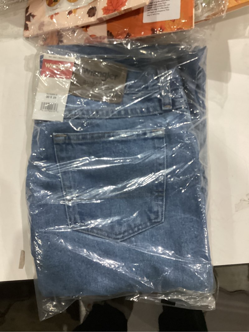 Condition photo showing New/Like New for Wrangler Authentics Mens Classic 5-Pocket Relaxed Fit Cotton Jean 30W x 29L Stone Bleach